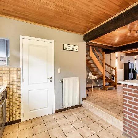Holiday home In Lessive Close To