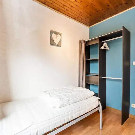 Holiday home In Lessive Close To Rochefort
